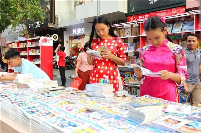 duong sach Tet anh 19