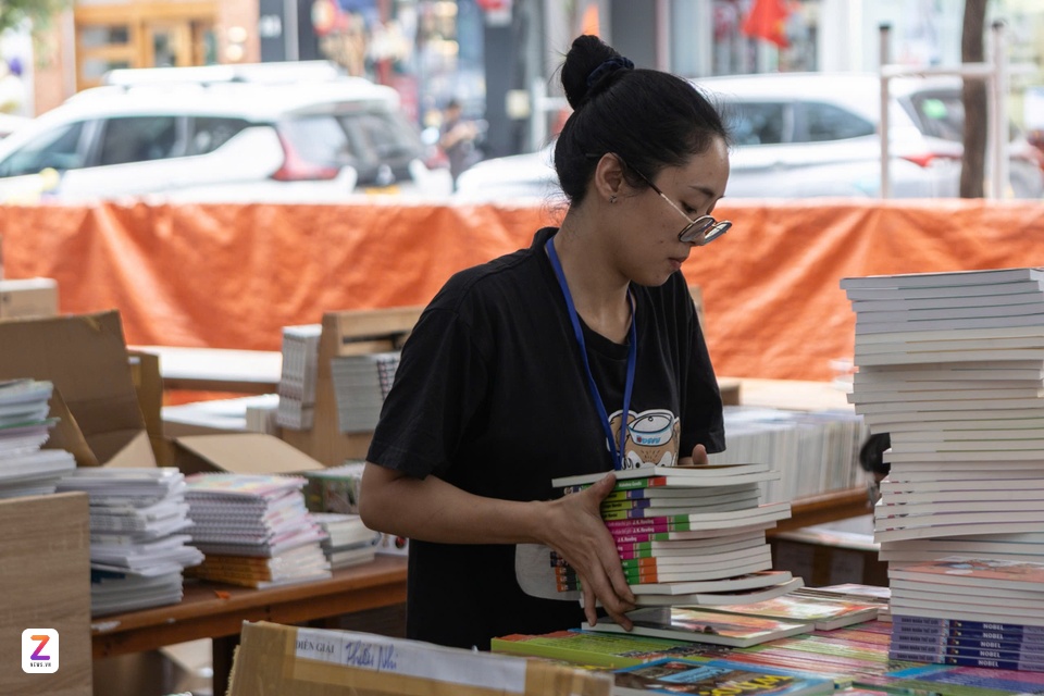 duong sach Tet anh 14