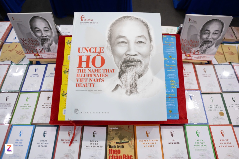 ho chi minh anh 3