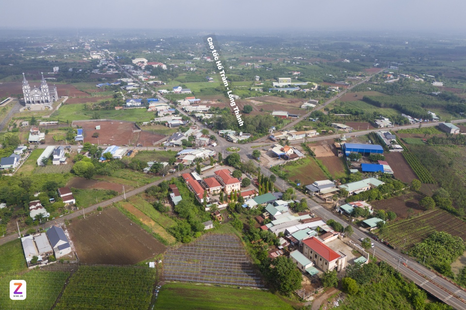 long thanh ho tram anh 9