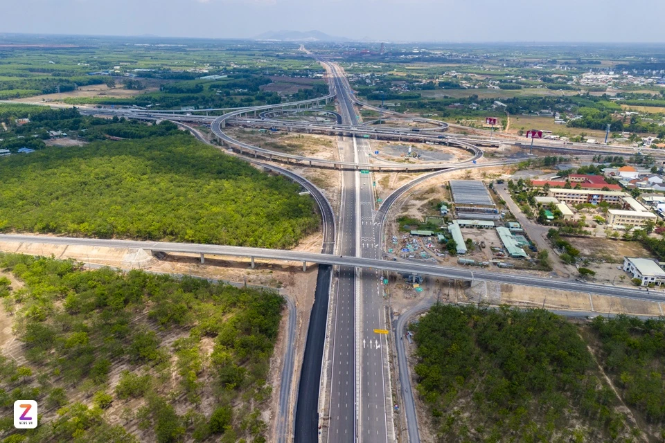 cao toc bien hoa anh 7