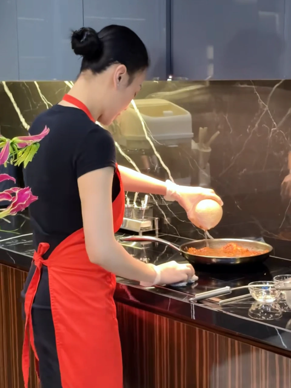Phuong Oanh nau an anh 10